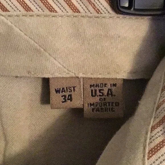Bills khaki classic fit size 34 in excellent condition